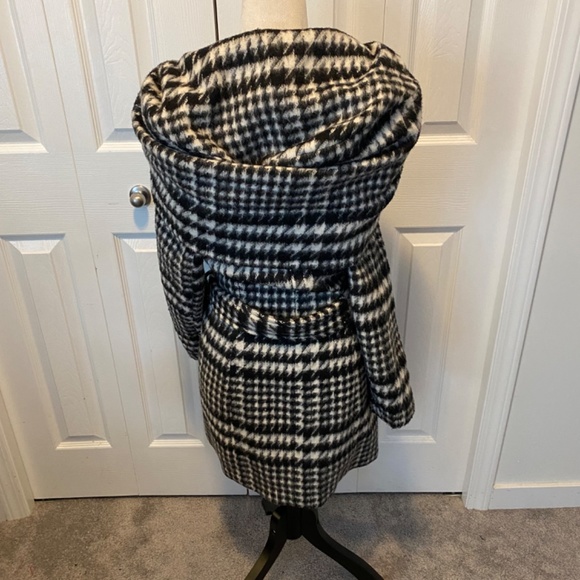 Zara size M coat - Picture 5 of 10